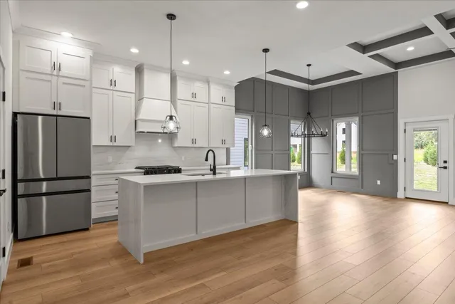 $649,999 | 10545 East Brainerd Road, Apison, TN 37302