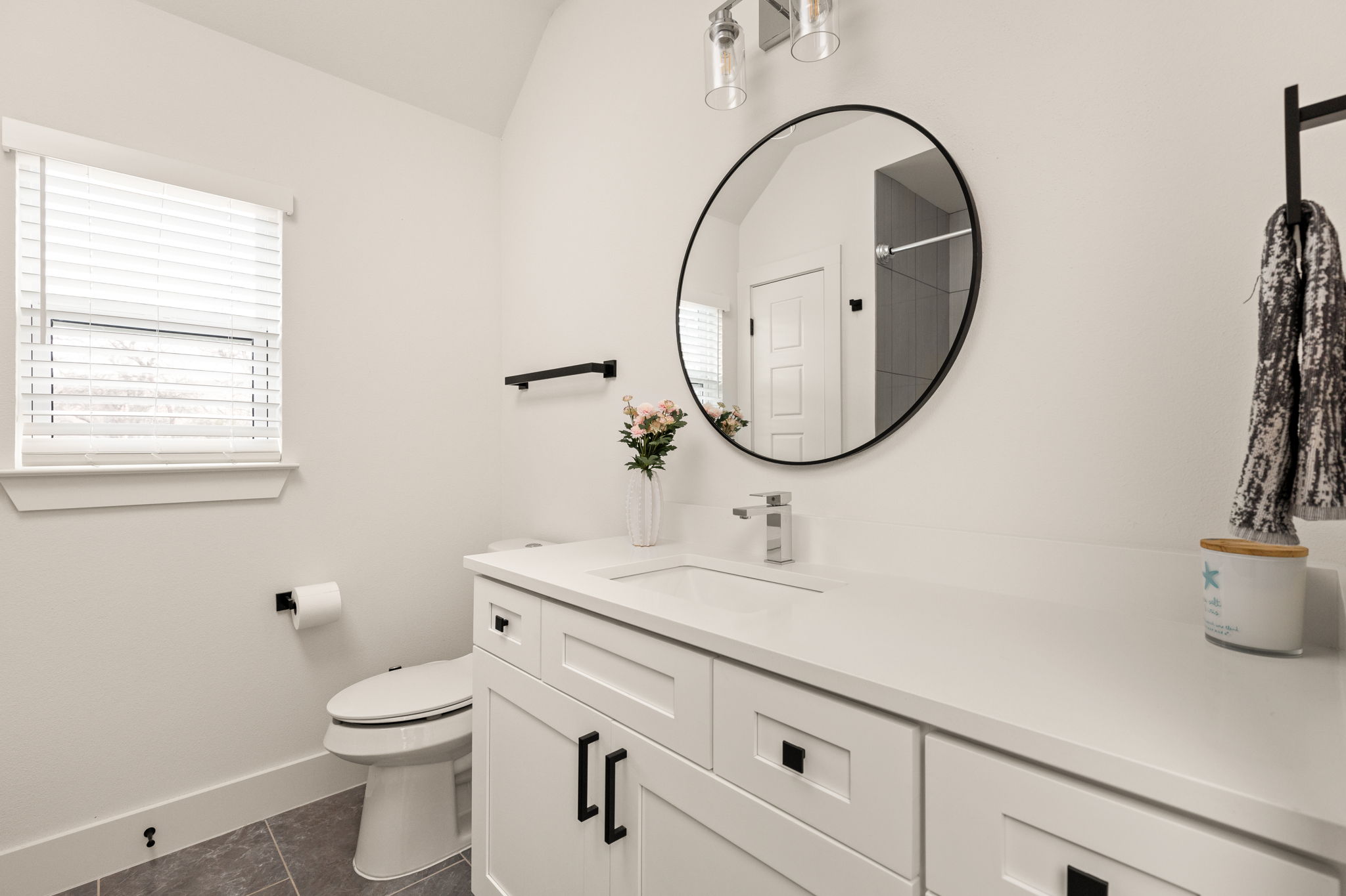 5109 Glissman Road Austin, TX 78702 - Photo 23 of 39