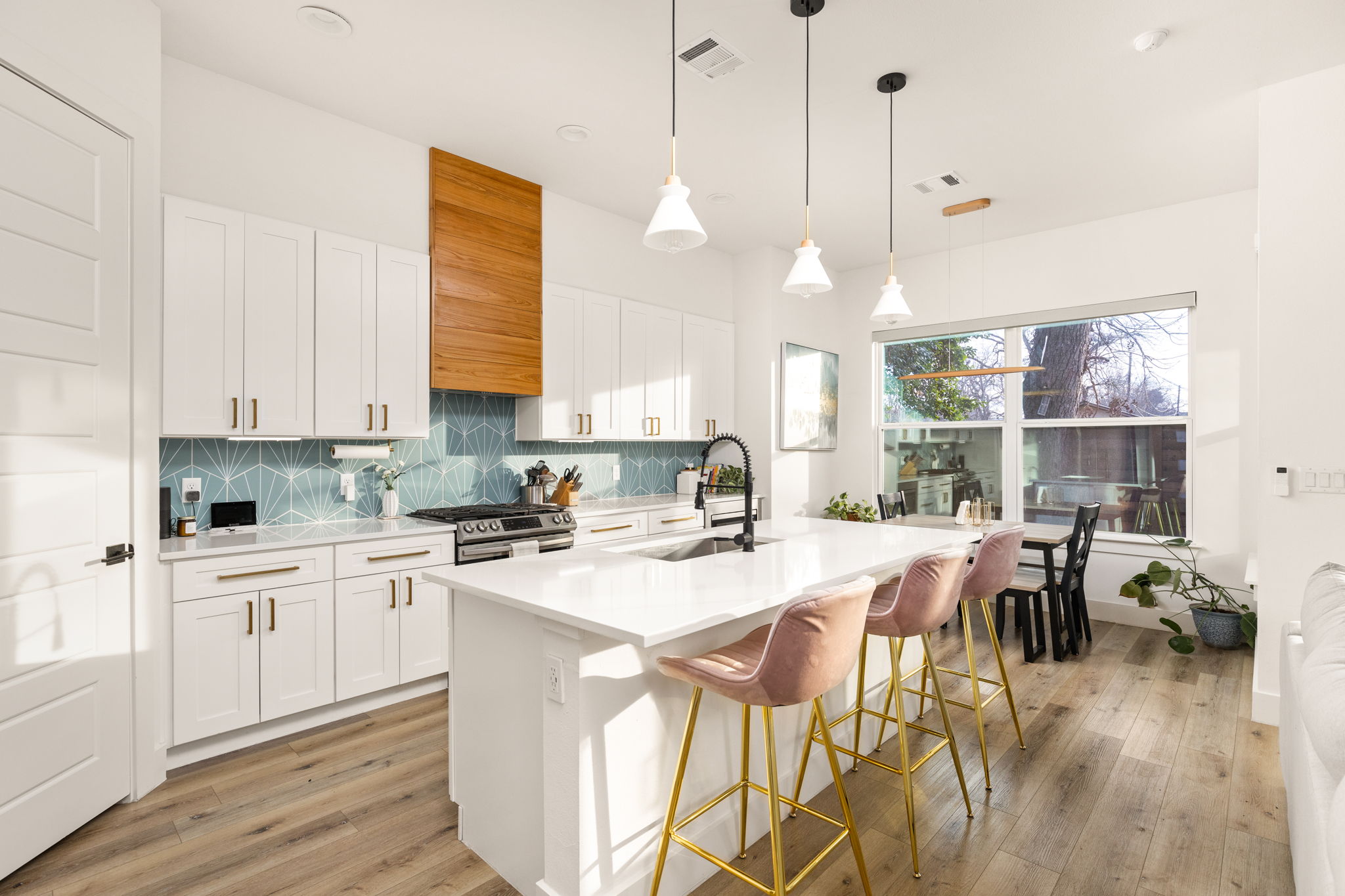 5109 Glissman Road Austin, TX 78702 - Photo 6 of 39