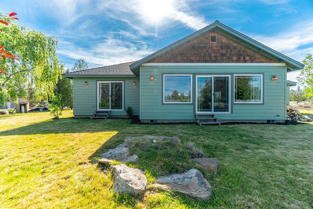 18655 Innes Market Road Bend, OR 97703 - Photo 25 of 28 RileyVisuals-13