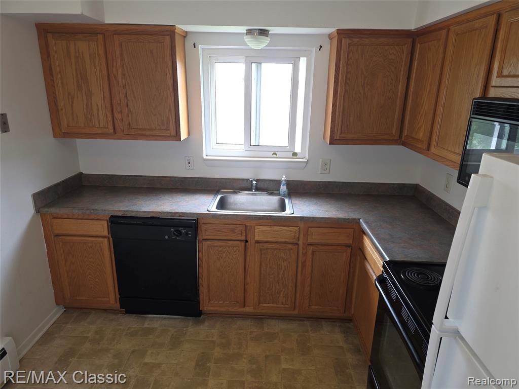 1101 Tienken Court, Unit 206 Rochester Hills, MI 48306 - Photo 2 of 24