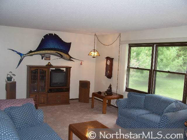 4833 Woodhill Road Minnetonka, MN 55345 - Photo 5 of 10 Gallery Image 5