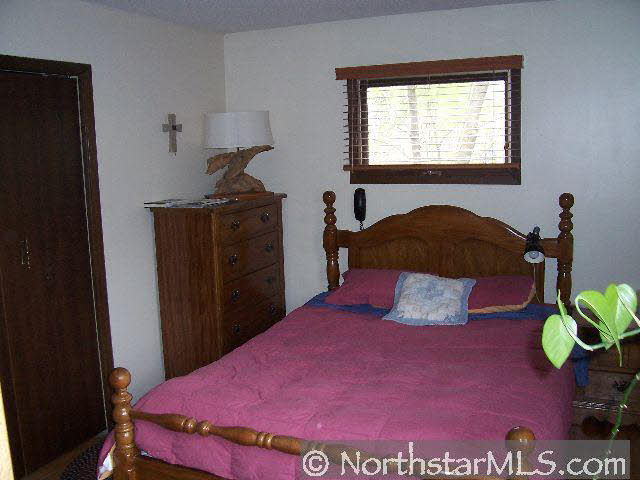 4833 Woodhill Road Minnetonka, MN 55345 - Photo 8 of 10 Gallery Image 8