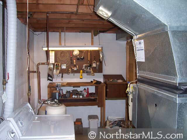4833 Woodhill Road Minnetonka, MN 55345 - Photo 10 of 10 Gallery Image 10