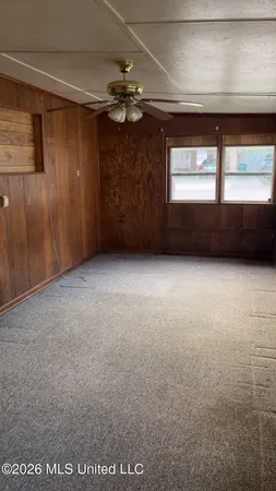 $69,900 | 208 West Monroe Avenue, Greenwood, MS 38930