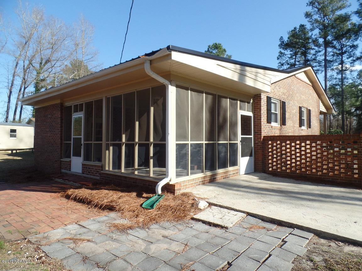 1633 Helltown Road Garland, NC 28441 - Photo 15 of 17 Helltown 15 - Raer Porch