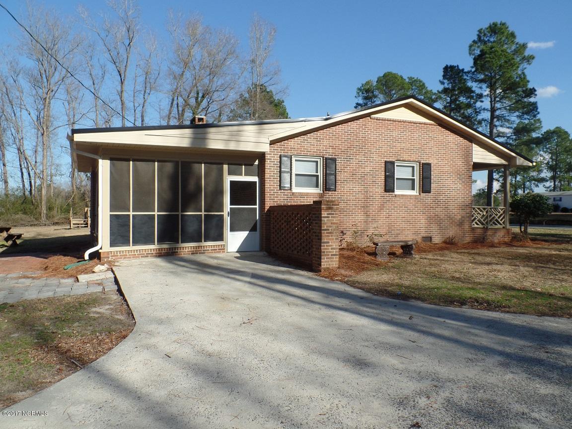 1633 Helltown Road Garland, NC 28441 - Photo 17 of 17 Helltown 17 - Side