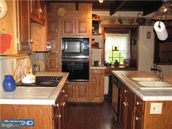 112 Mine Road Oley, PA 19547 - Photo 5 of 12 Kitchen