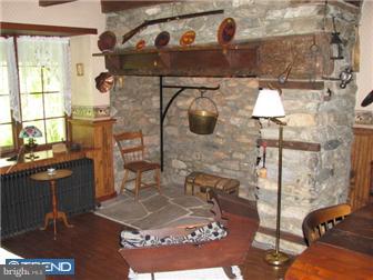 112 Mine Road Oley, PA 19547 - Photo 8 of 12 Family Room