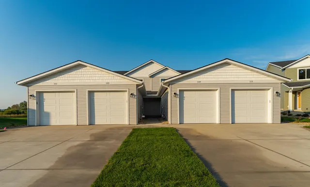 $332,950 | 1105 Century Village Lane Northeast, Rochester, MN 55906