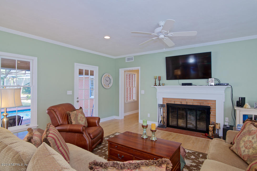 941 Penman Road Neptune Beach, FL 32266 - Photo 14 of 30 Living Room 2