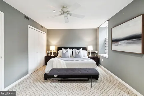 $845,000 | 1737 Chestnut Street, Unit 501, Philadelphia, PA 19103