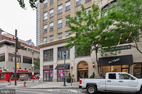 $845,000 | 1737 Chestnut Street, Unit 501, Philadelphia, PA 19103