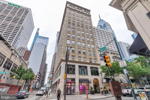 $845,000 | 1737 Chestnut Street, Unit 501, Philadelphia, PA 19103
