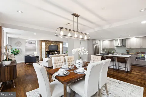 $845,000 | 1737 Chestnut Street, Unit 501, Philadelphia, PA 19103