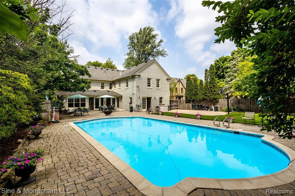 1114 Berkshire Road Grosse Pointe Park, MI 48230 - Photo 38 of 49