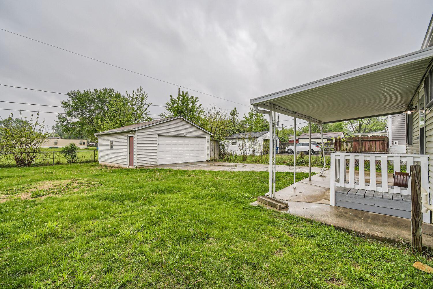 1833 Brookfield Road Columbus, OH 43229 - Photo 27 of 28 1833 Brookfield Rd - Web Quality - 027 -