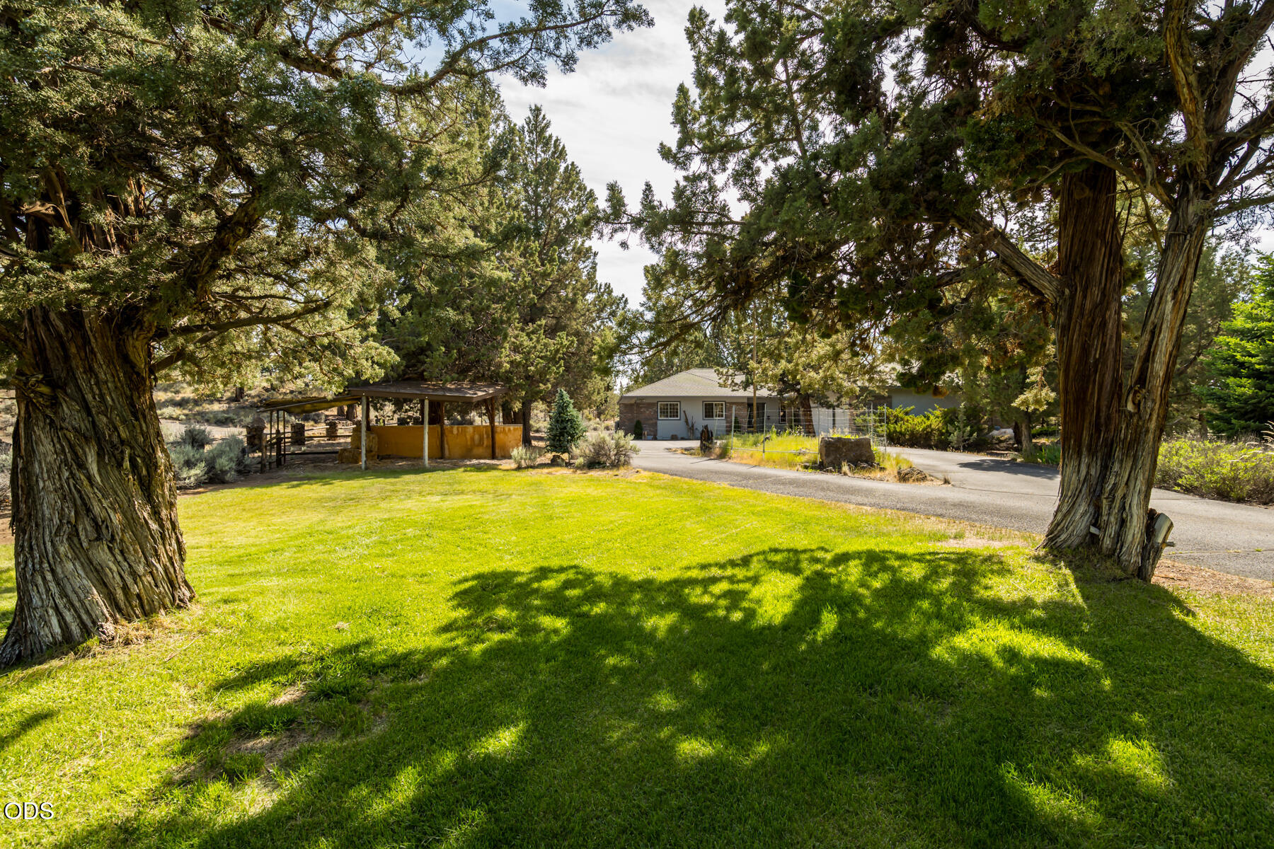 64507 McGrath Road Bend, OR 97701 - Photo 54 of 56