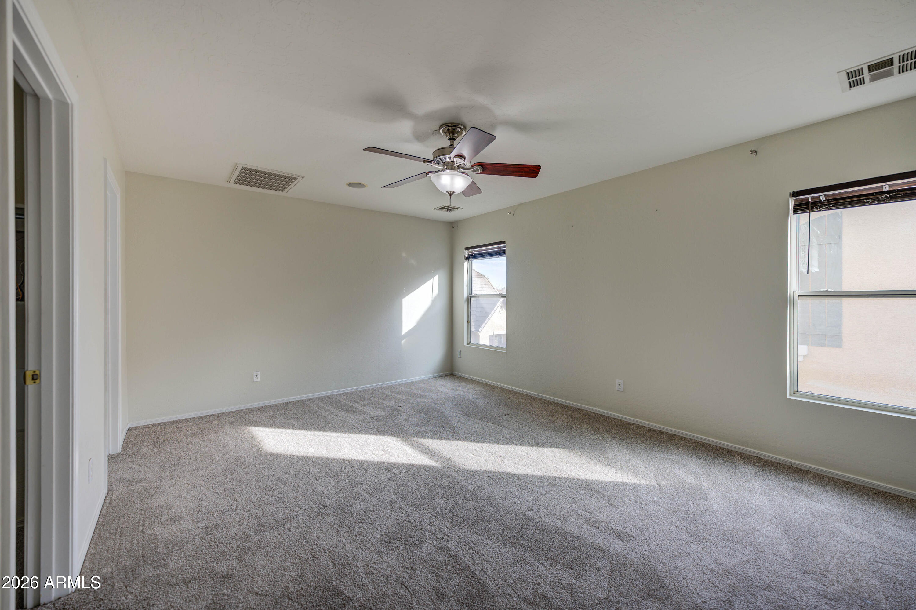 916 West Aspen Way Gilbert, AZ 85233 - Photo 13 of 41 Primary Bedroom 1