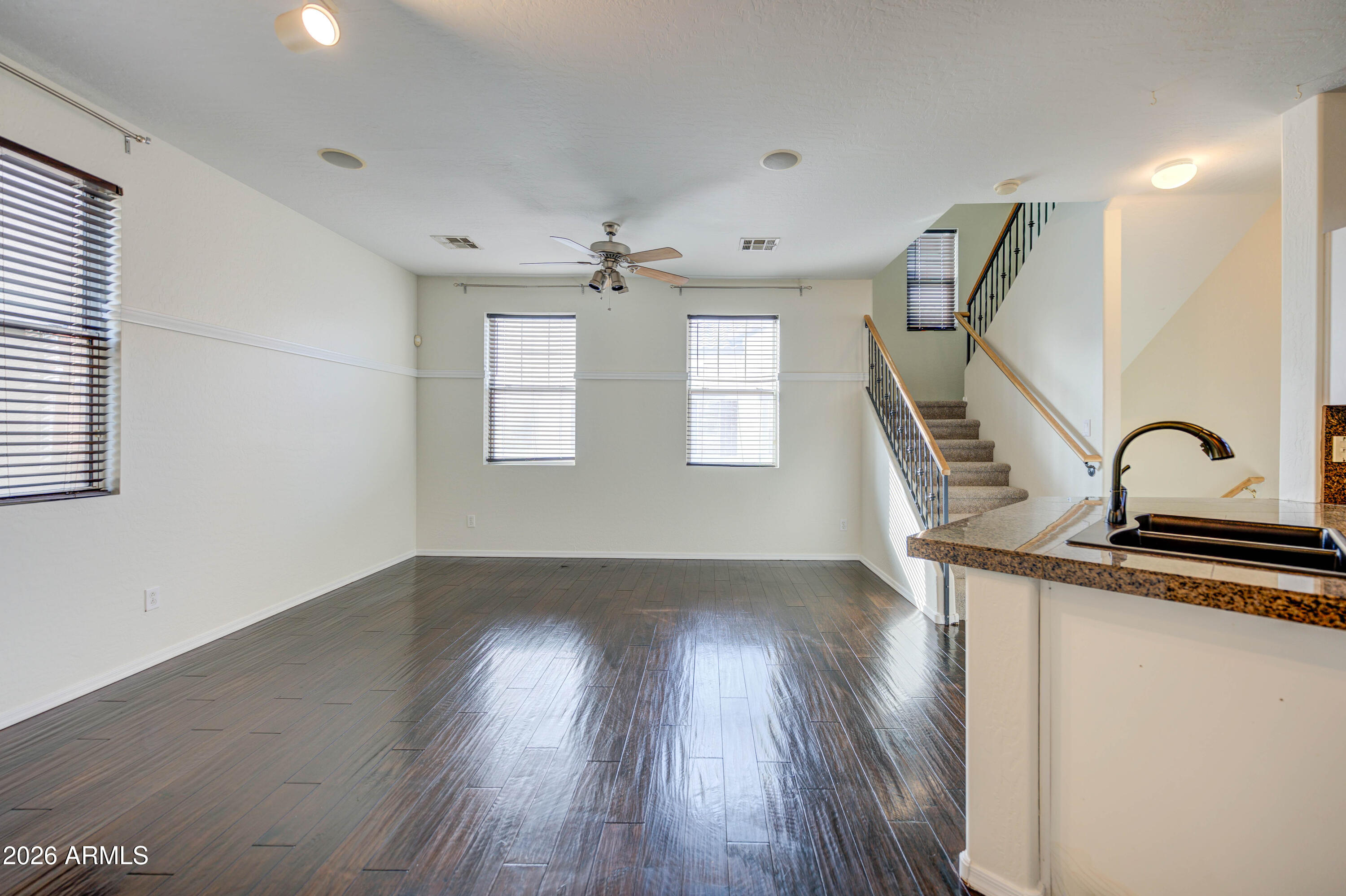 916 West Aspen Way Gilbert, AZ 85233 - Photo 23 of 38 Living Room 6