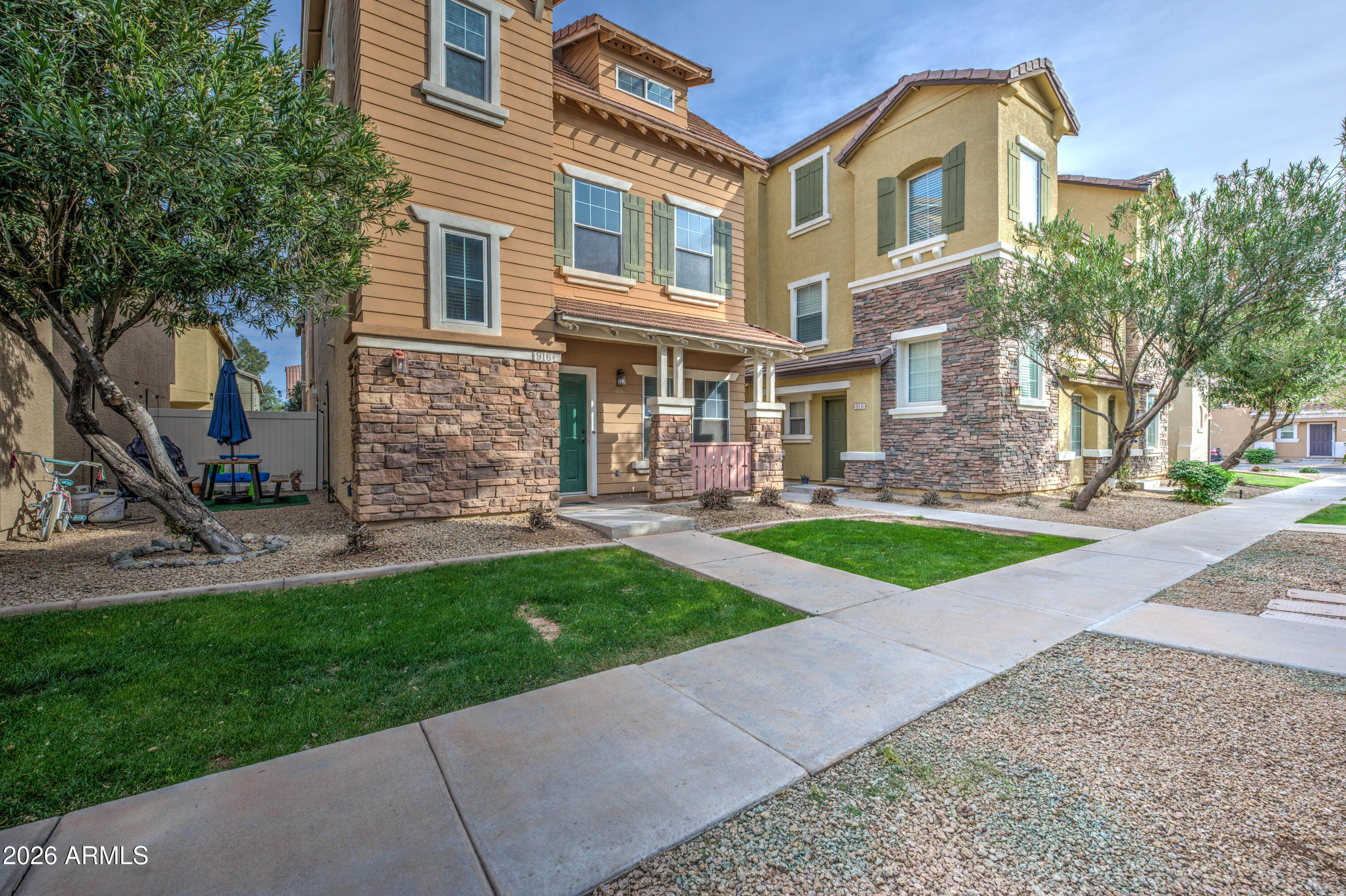 916 West Aspen Way Gilbert, AZ 85233 - Photo 36 of 41 Front 1