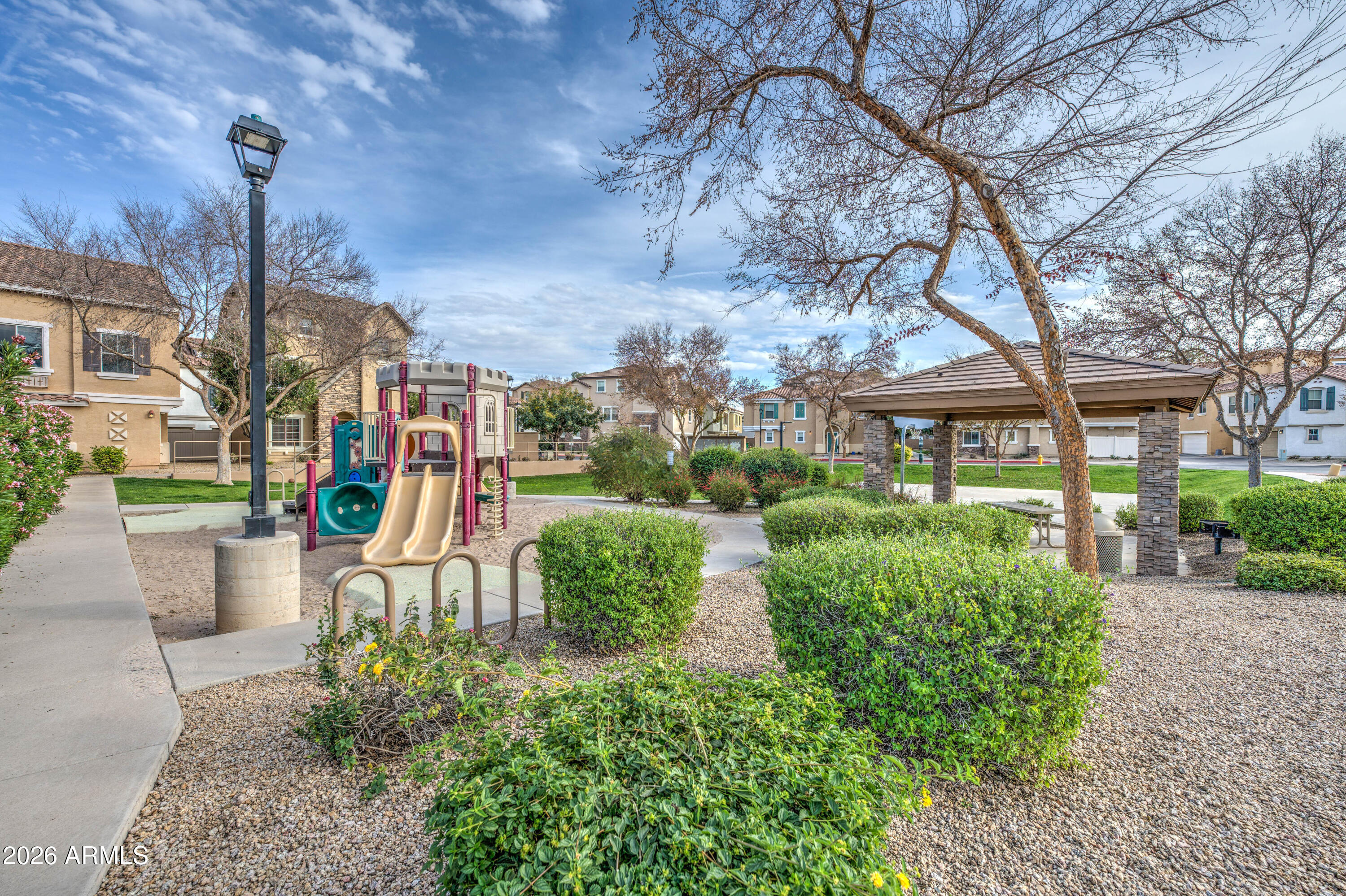 916 West Aspen Way Gilbert, AZ 85233 - Photo 36 of 38 Park 1