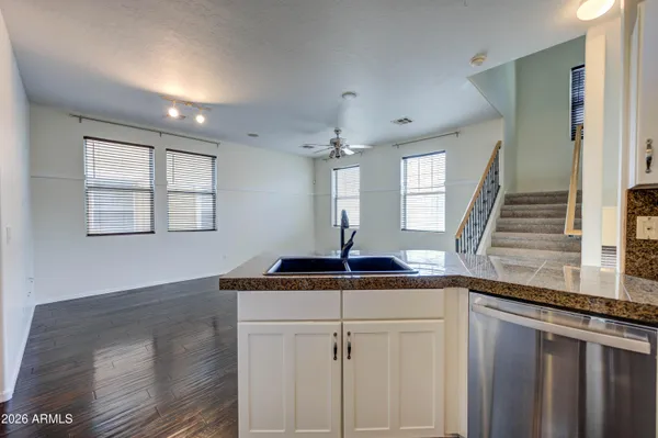 $405,000 | 916 West Aspen Way, Gilbert, AZ 85233