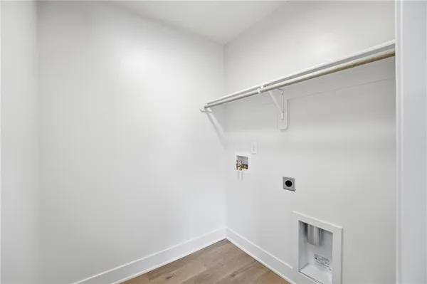 $345,000 | 218 Northwest Orchard Court, Lee's Summit, MO 64063