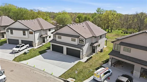 $345,000 | 218 Northwest Orchard Court, Lee's Summit, MO 64063