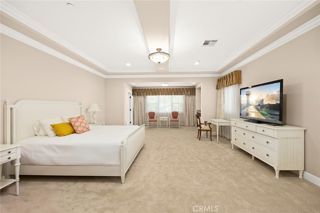 509 West Winnie Way Arcadia, CA 91007 - Photo 27 of 50 Mater bedroom