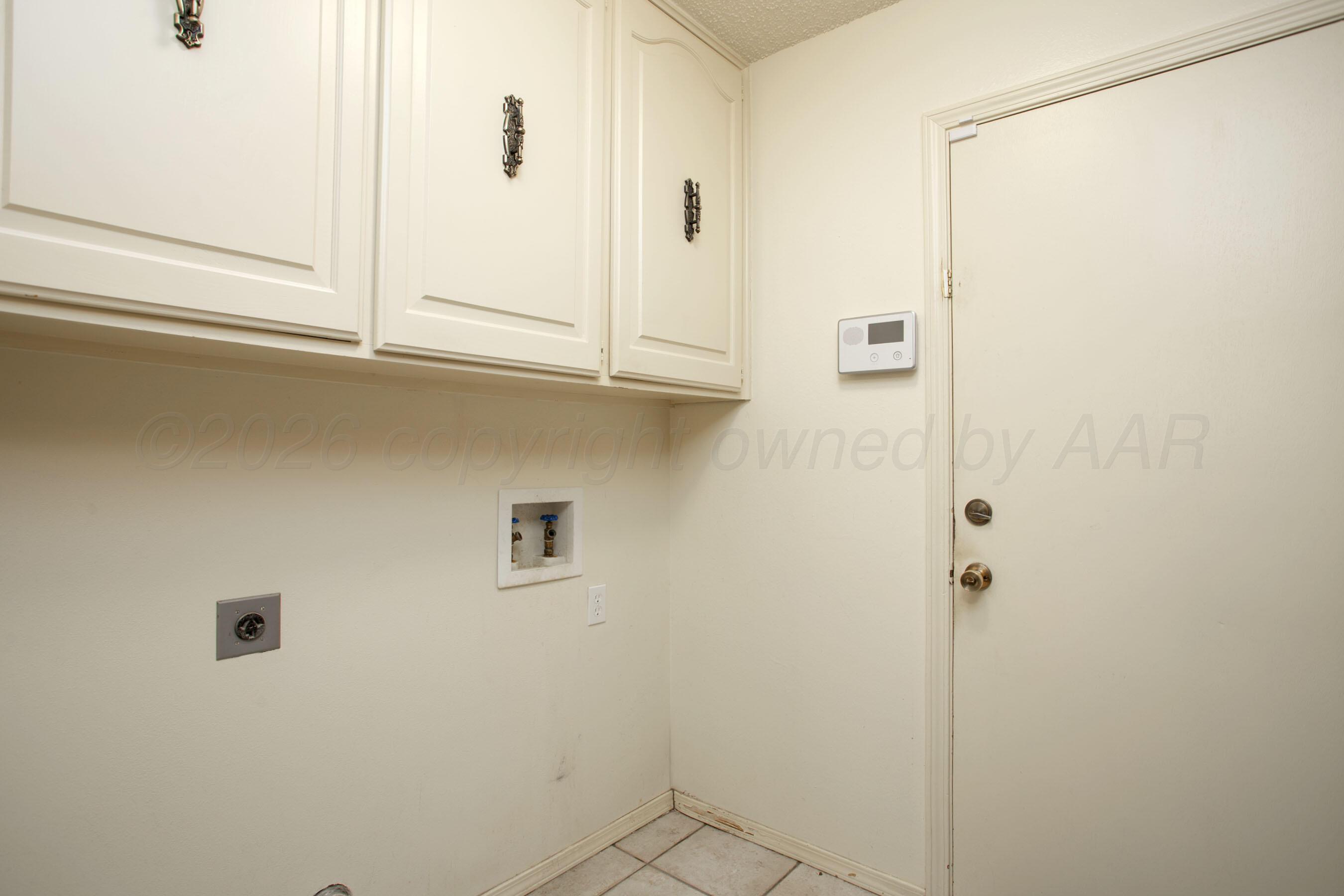 2012 Westcliff Parkway Amarillo, TX 79124 - Photo 25 of 35 Laundry