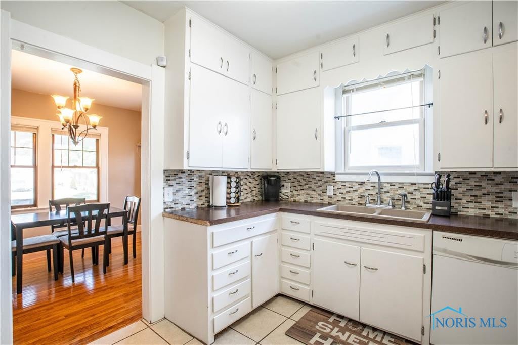 3948 Garrison Road Toledo, OH 43613 - Photo 12 of 33 Gallery Image 12