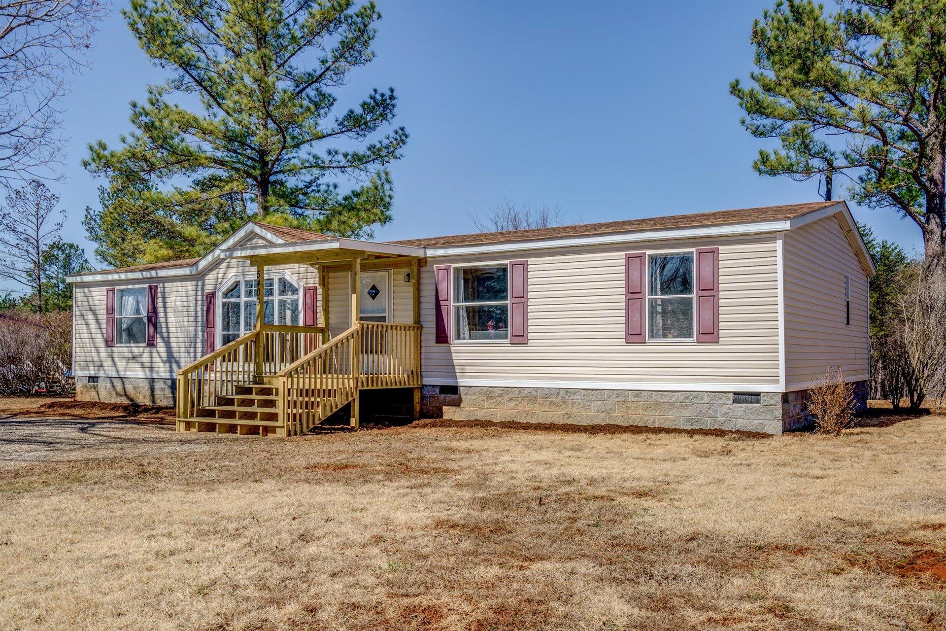 5409 Meadors Spur Road Moneta, VA 24121 - Photo 3 of 32 03-030320210056