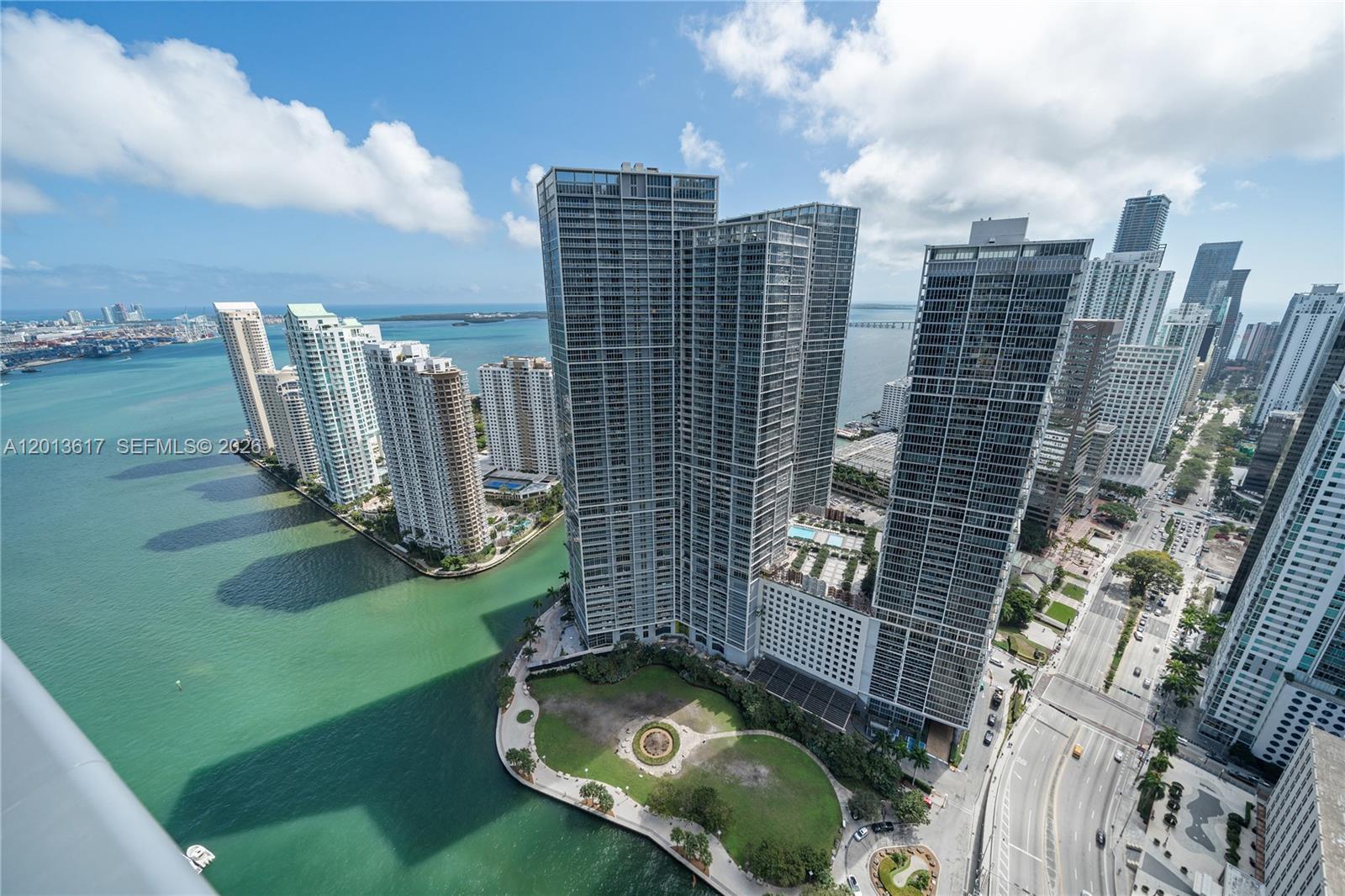 200 Biscayne Blvd Way, Unit 4902 Miami, FL 33131 - Photo 1 of 19