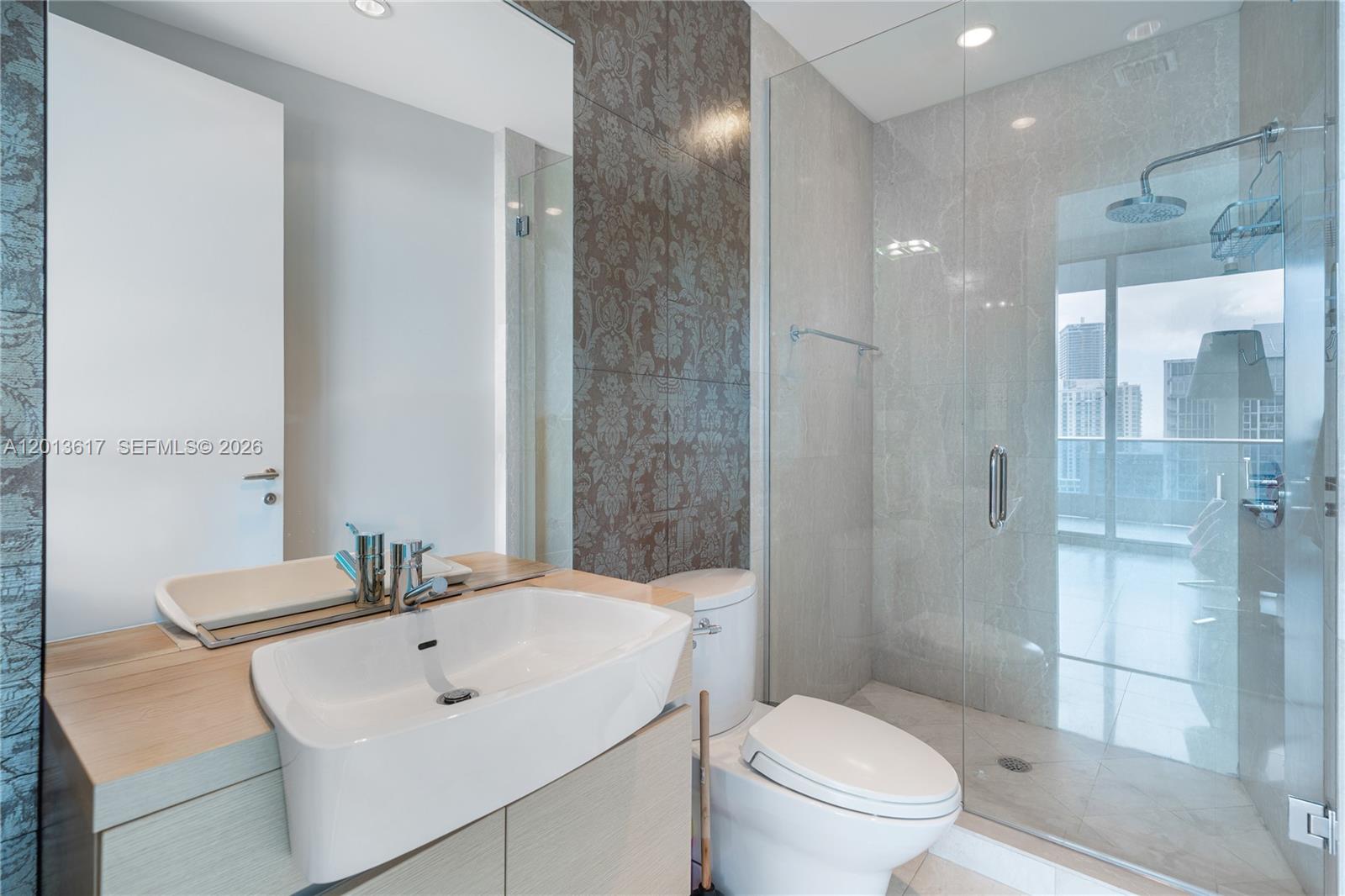 200 Biscayne Blvd Way, Unit 4902 Miami, FL 33131 - Photo 13 of 19