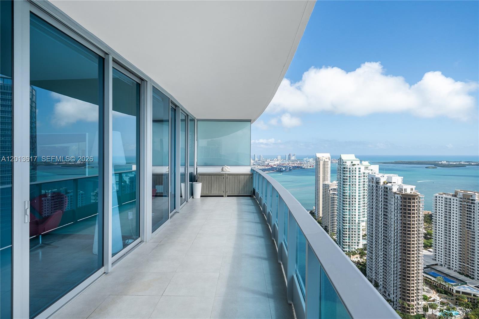 200 Biscayne Blvd Way, Unit 4902 Miami, FL 33131 - Photo 8 of 19