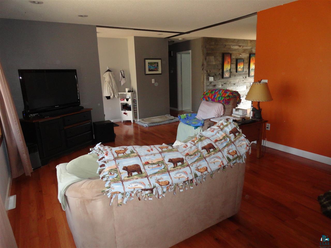 4522 Oneida Street Duluth, MN 55804 - Photo 2 of 17 Gallery Image 2