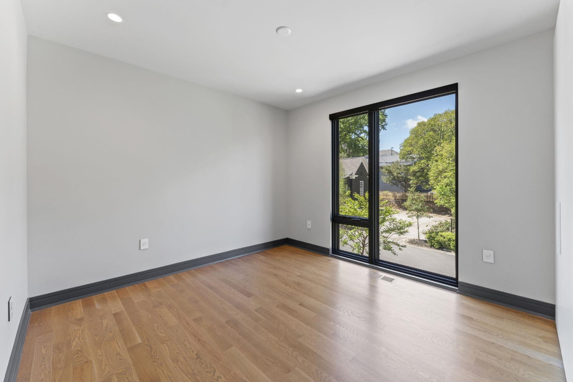 208 Dundas Lane Raleigh, NC 27603 - Photo 22 of 39 Gallery Image 22