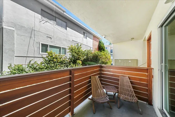 $3,650 | 11719 Mayfield Avenue, Unit 1, Los Angeles, CA 90049