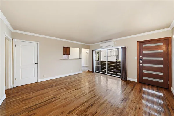 $3,650 | 11719 Mayfield Avenue, Unit 1, Los Angeles, CA 90049