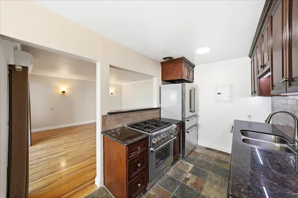 $3,650 | 11719 Mayfield Avenue, Unit 1, Los Angeles, CA 90049