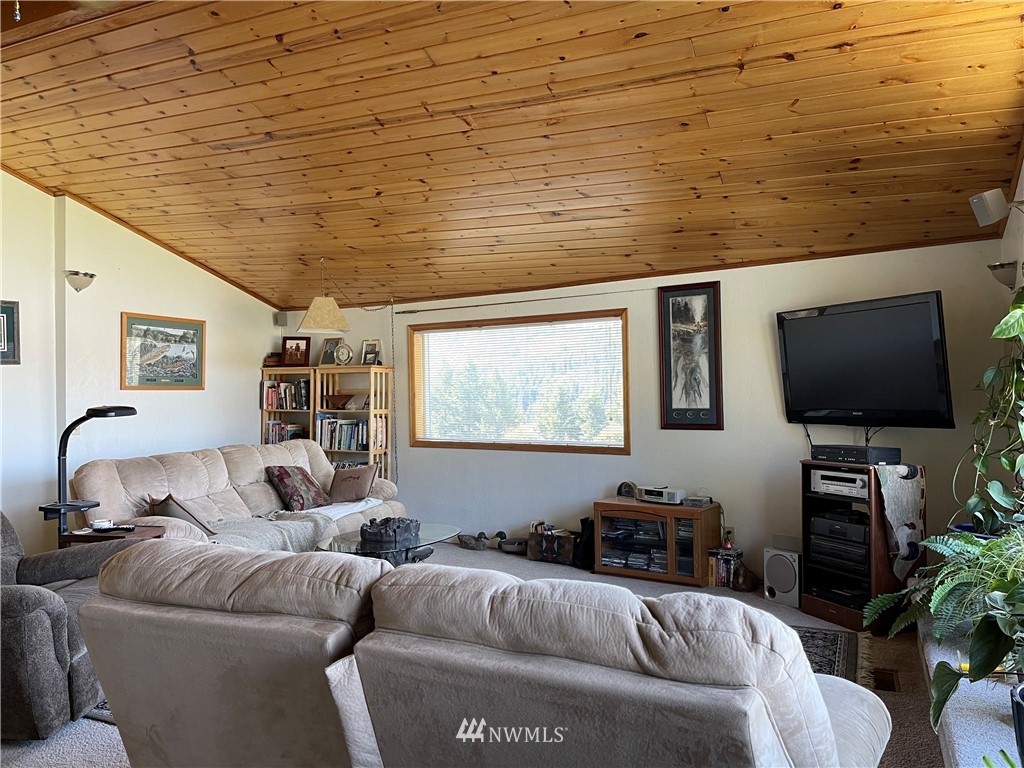 50 Blue Place Road Malo, WA 99150 - Photo 12 of 40 Gallery Image 12