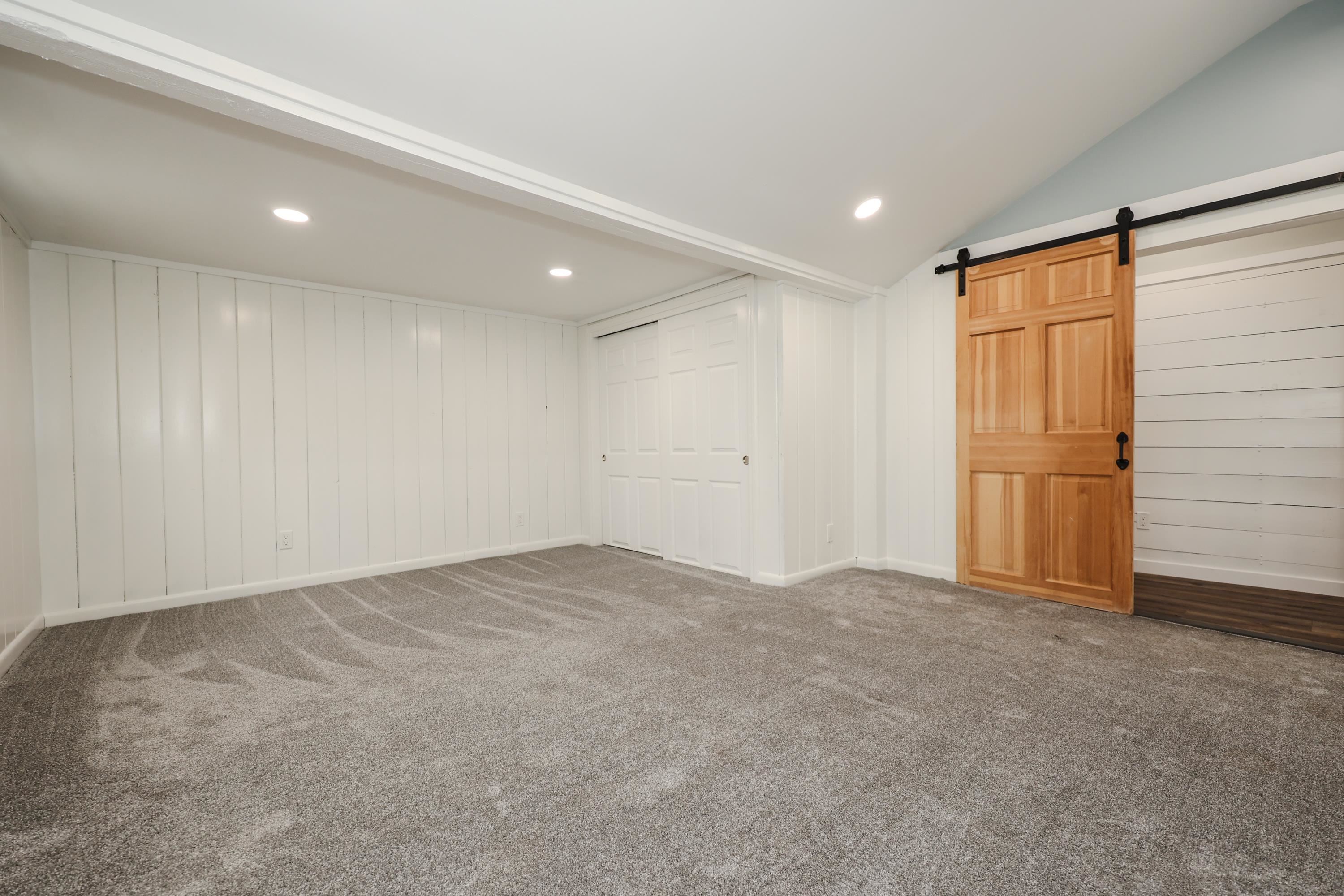 430 Old Borough Road Pembroke, NH 03275 - Photo 4 of 25 Gallery Image 4