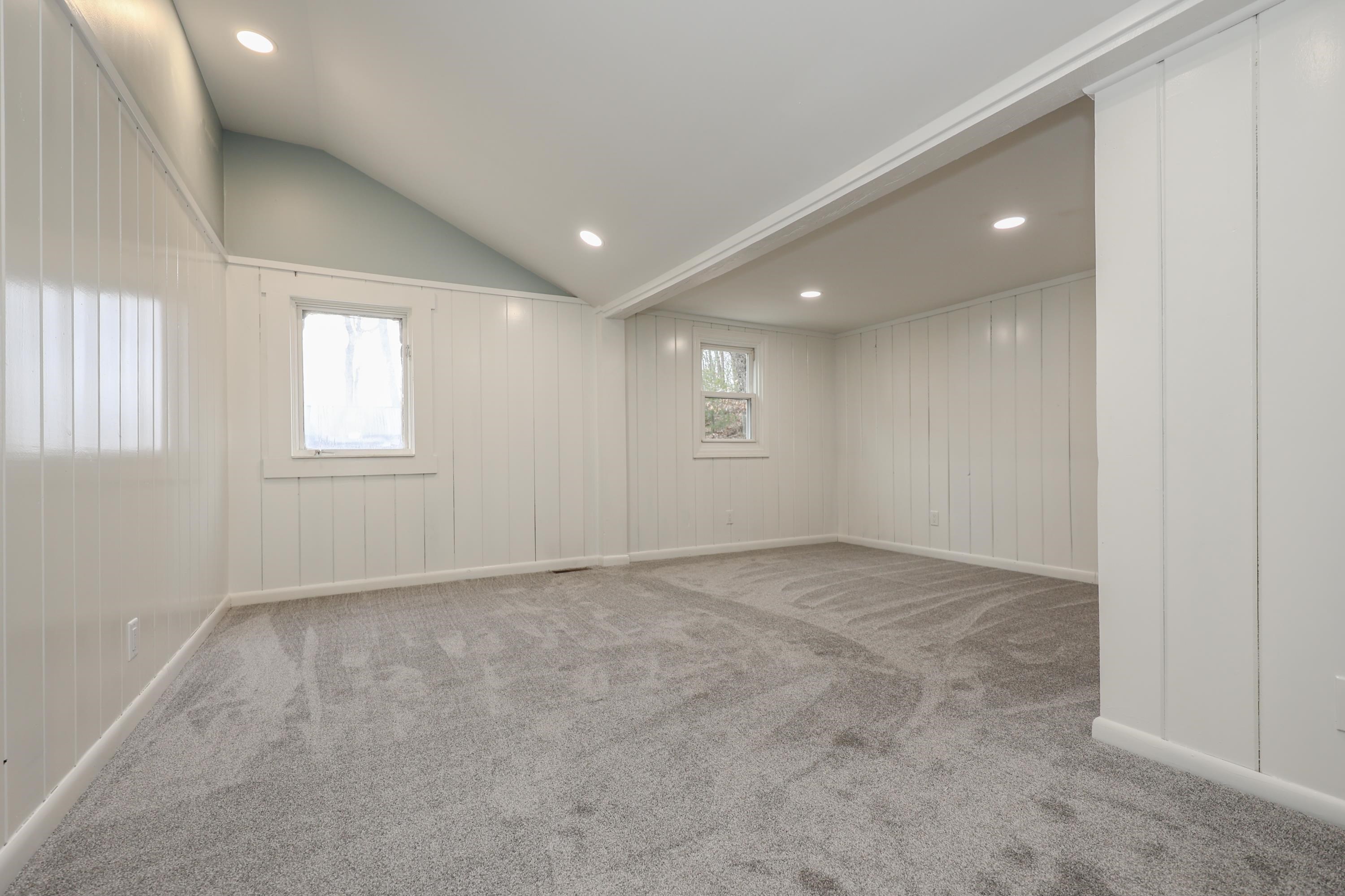 430 Old Borough Road Pembroke, NH 03275 - Photo 5 of 25 Gallery Image 5