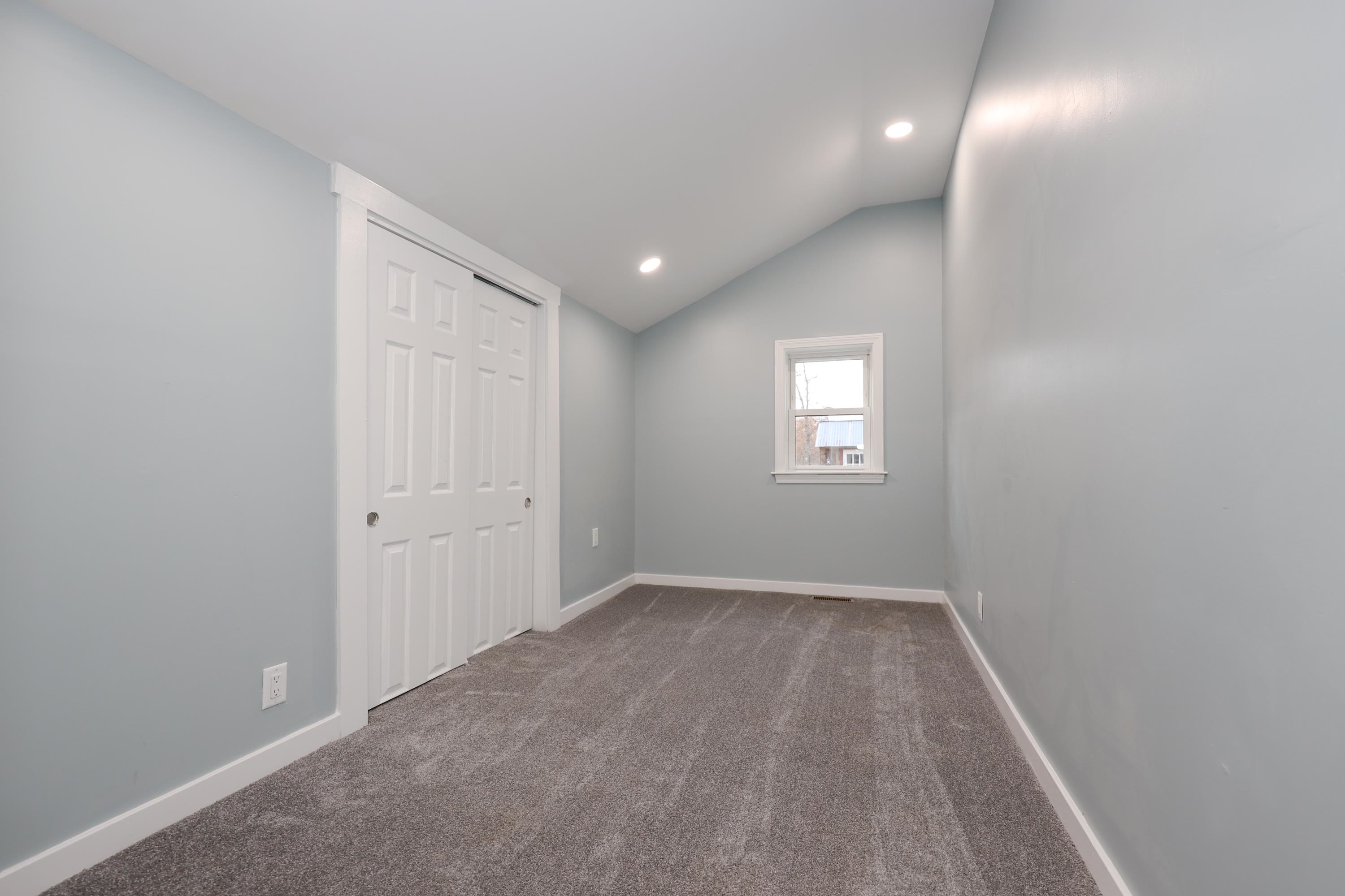 430 Old Borough Road Pembroke, NH 03275 - Photo 7 of 25 Gallery Image 7