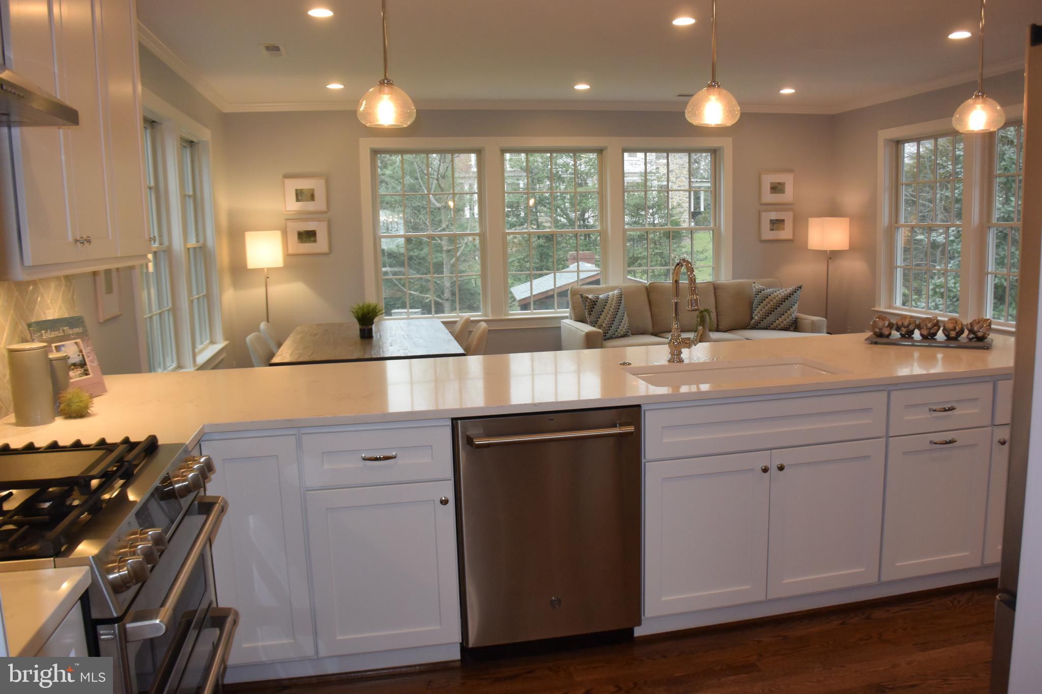 510 West Braddock Road Alexandria, VA 22302 - Photo 13 of 56 Kitchen