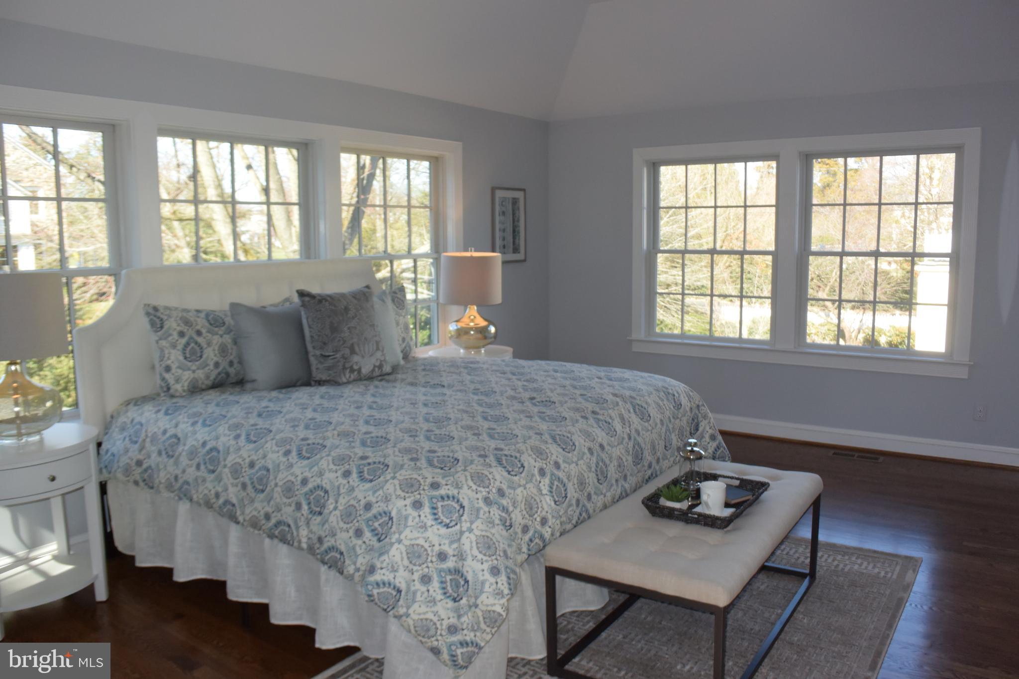 510 West Braddock Road Alexandria, VA 22302 - Photo 25 of 56 Master Bedroom