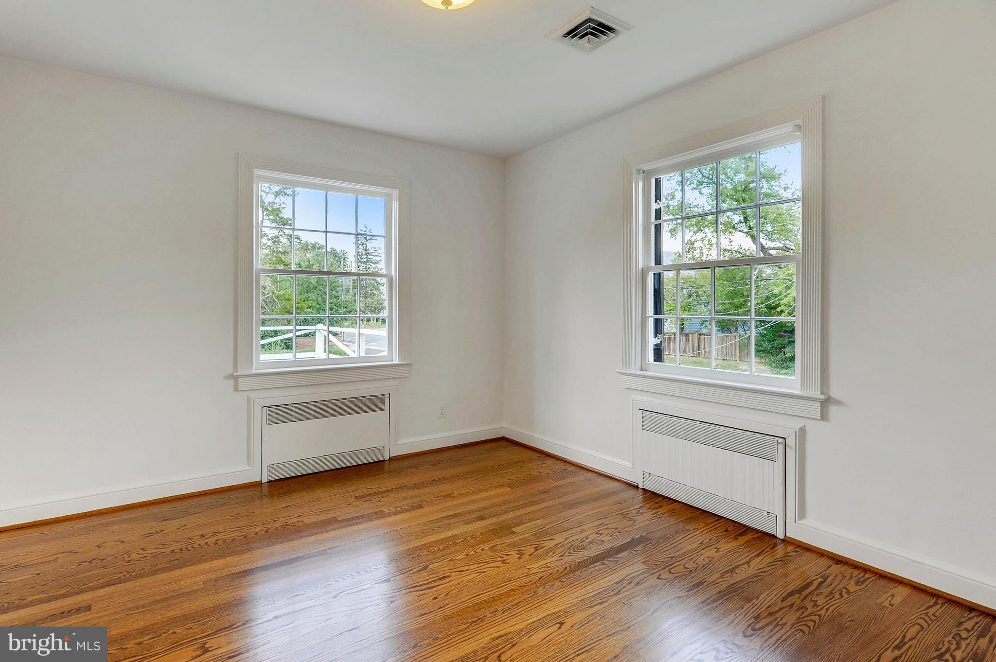 510 West Braddock Road Alexandria, VA 22302 - Photo 29 of 56 Bedroom 2