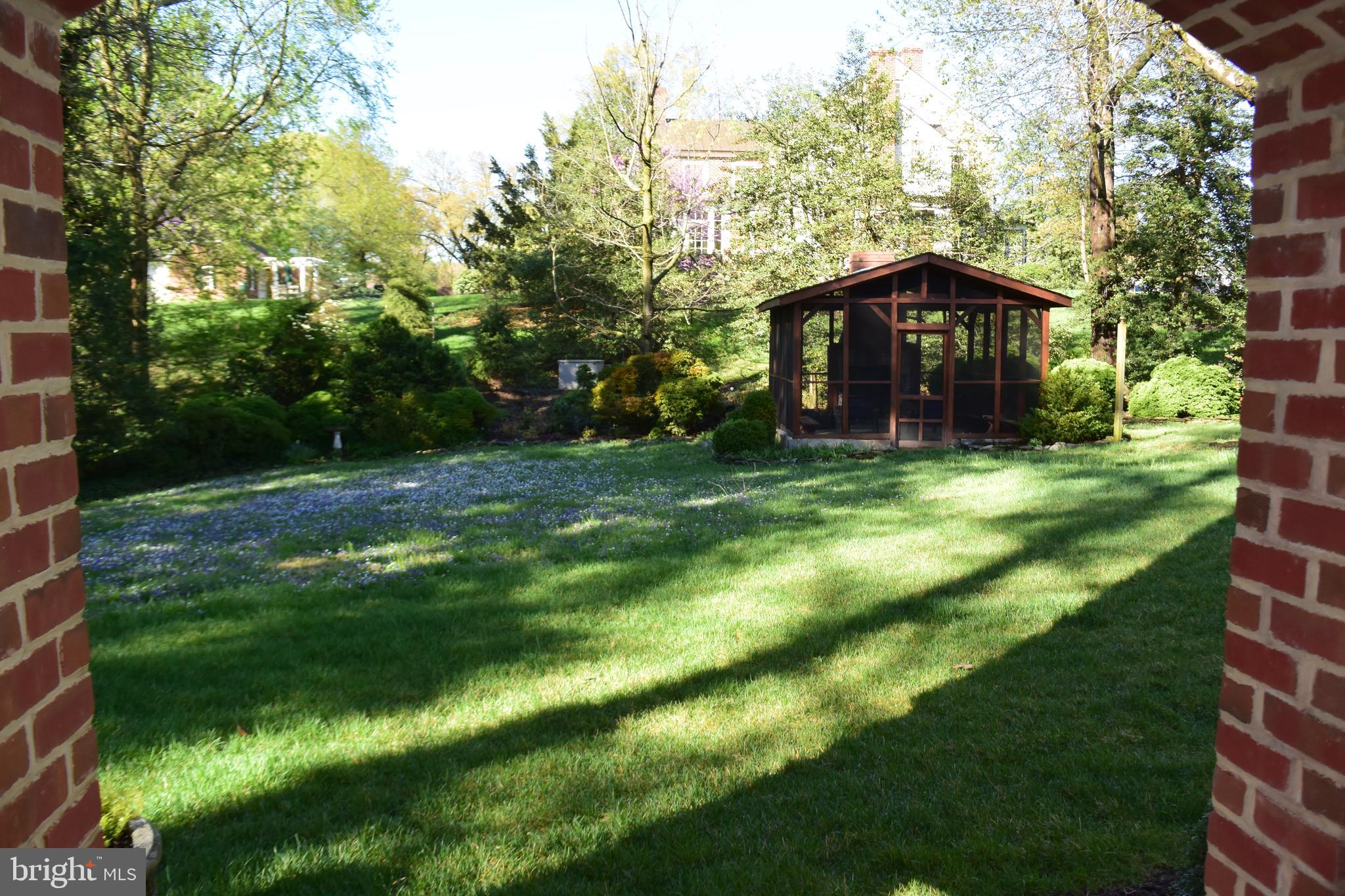 510 West Braddock Road Alexandria, VA 22302 - Photo 48 of 56 Back Yard from Loggia