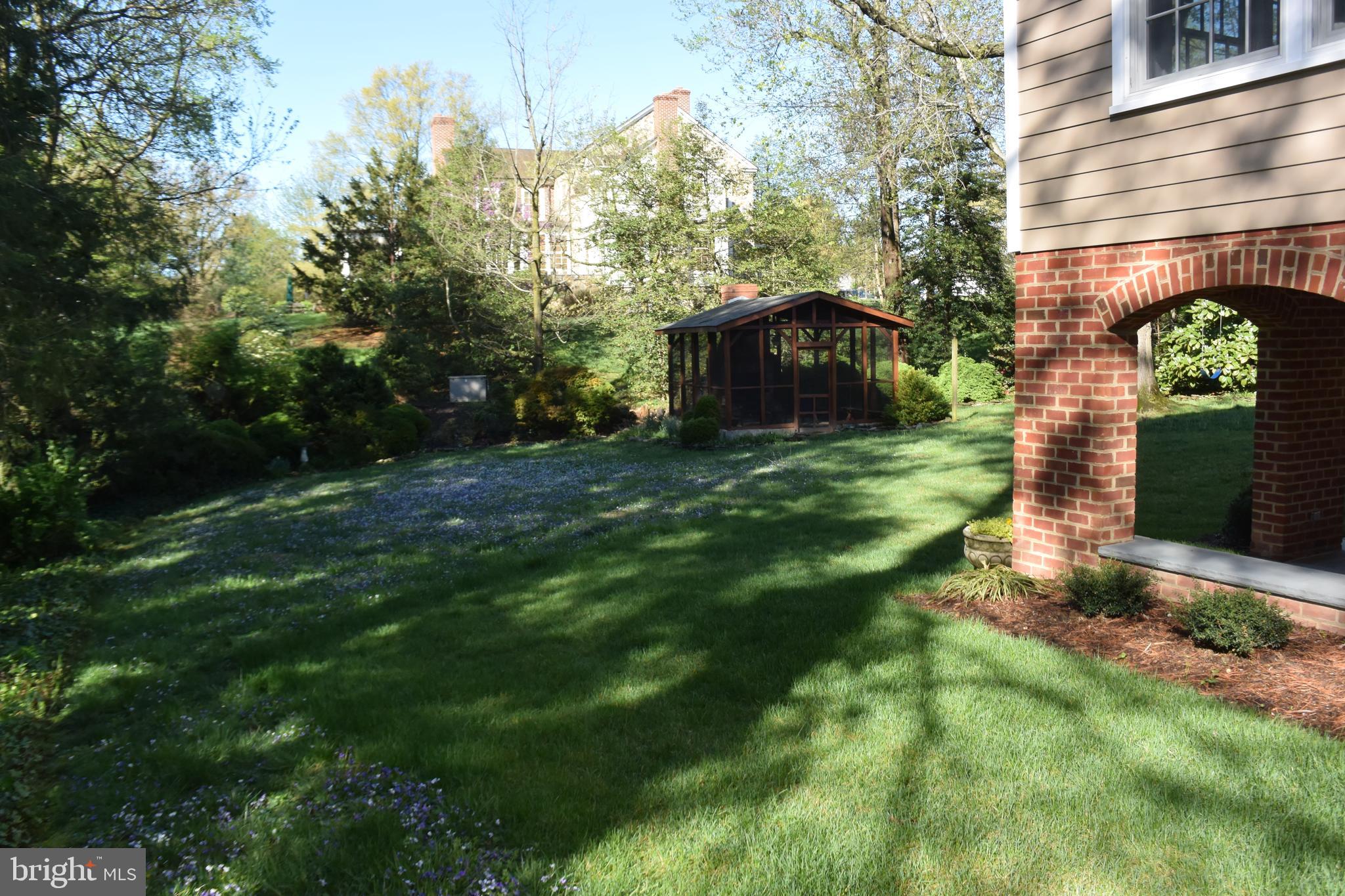510 West Braddock Road Alexandria, VA 22302 - Photo 49 of 56 Side Yard